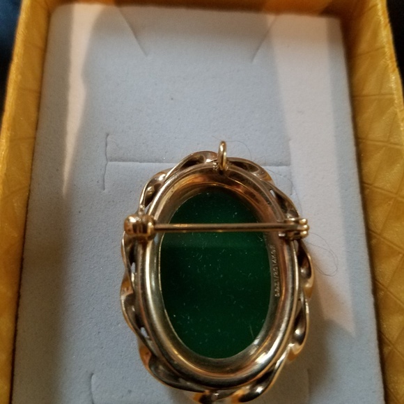 12k gold filled green glass pin nice - Picture 2 of 3